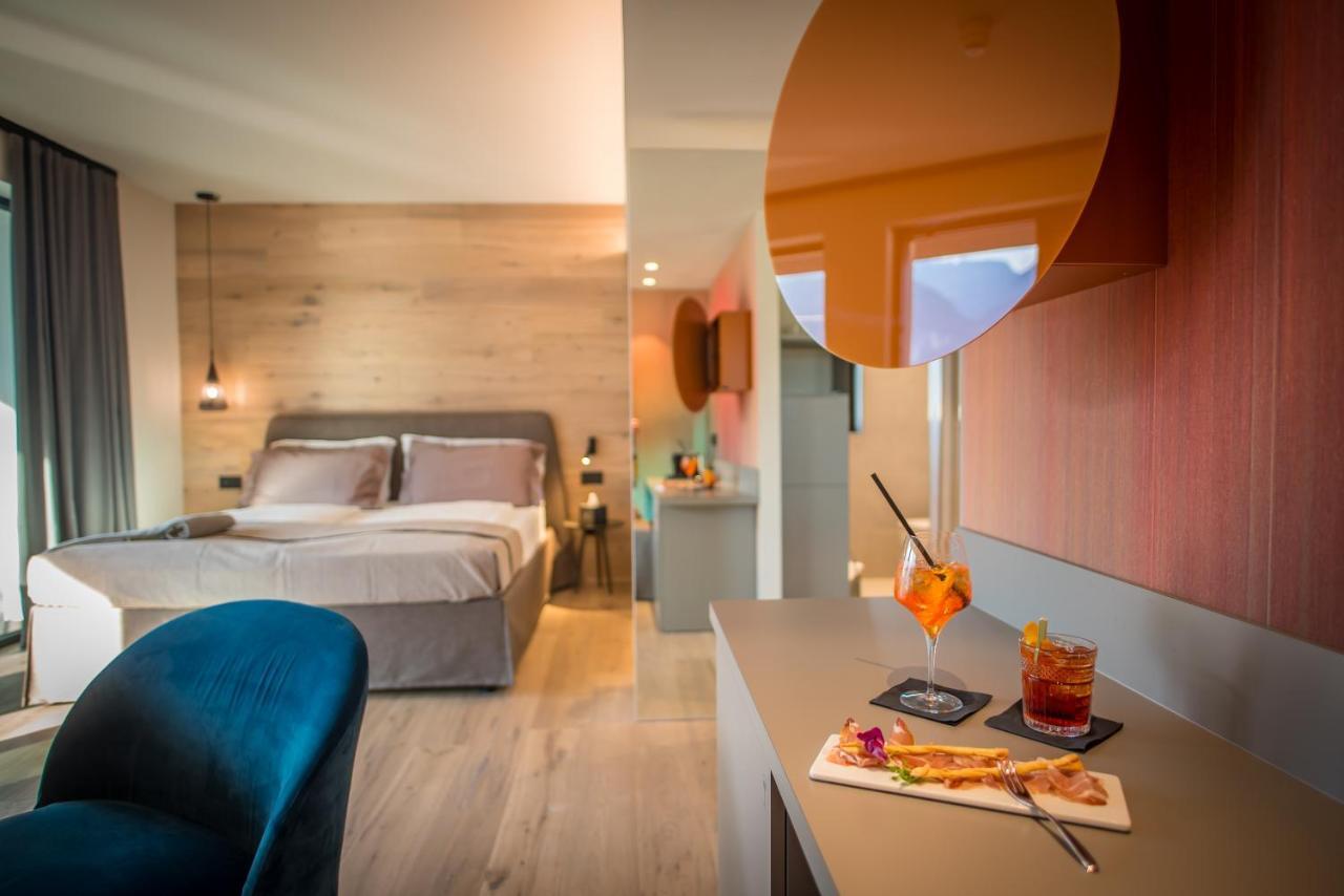 Deluxe Double Room Balcony Mountain View