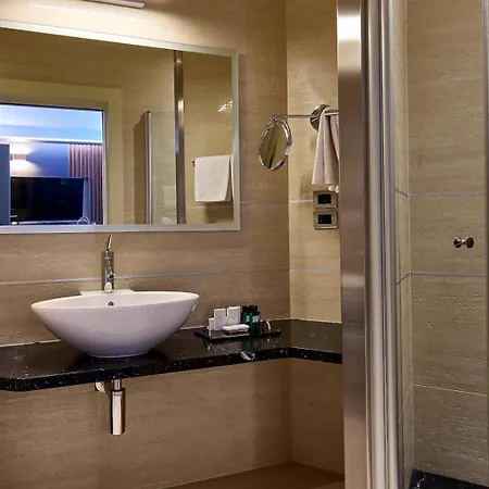 Hotel Kristal Palace - Tonelli Hotels - Adult Friendly-2
